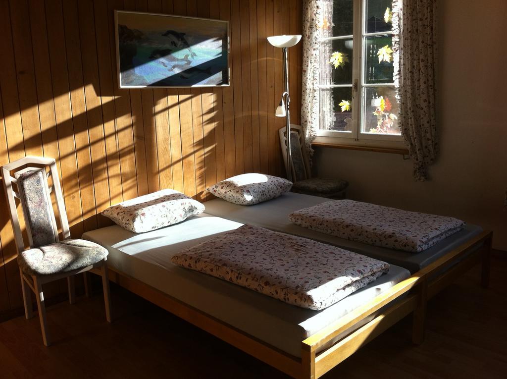 Gasthof Am Bach Bed & Breakfast Boltigen Bilik gambar
